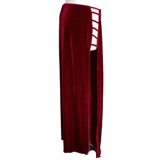 Fashion Nova Red Velvet Maxi Skirt size 2x - Picture 2 of 5